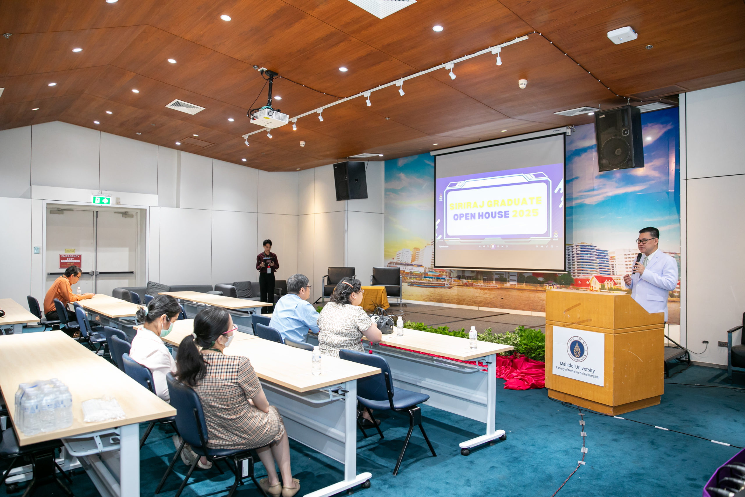 2568-05-15_โครงการเปิดบ้านบัณฑิตศึกษาศิริราช 2568 (SIRIRAJ Graduate Open House 2025) Photo by Vorachat Anamnart