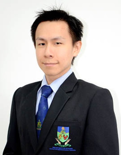 ผู้ช่วยศาสตราจารย์ นายแพทย์ธีรพงศ์ โตเจริญโชค